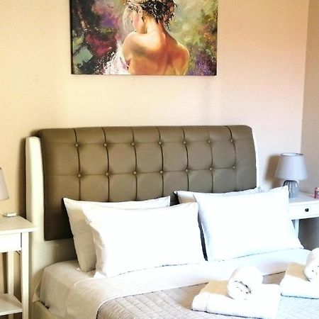 Odyseia Apts Ιi At The Center Of The City & Old Town La Canea Esterno foto